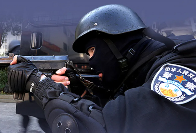 今天，跟着总书记一起致敬人民警察