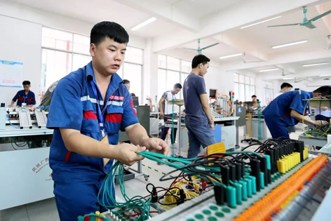 各路精英快来组队！全区2022年职工职业技能大赛等你来战