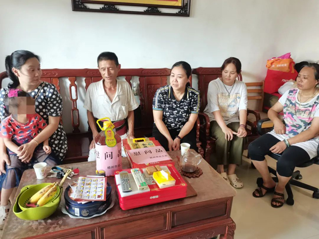 心系困难残疾职工 用心传递关怀温暖