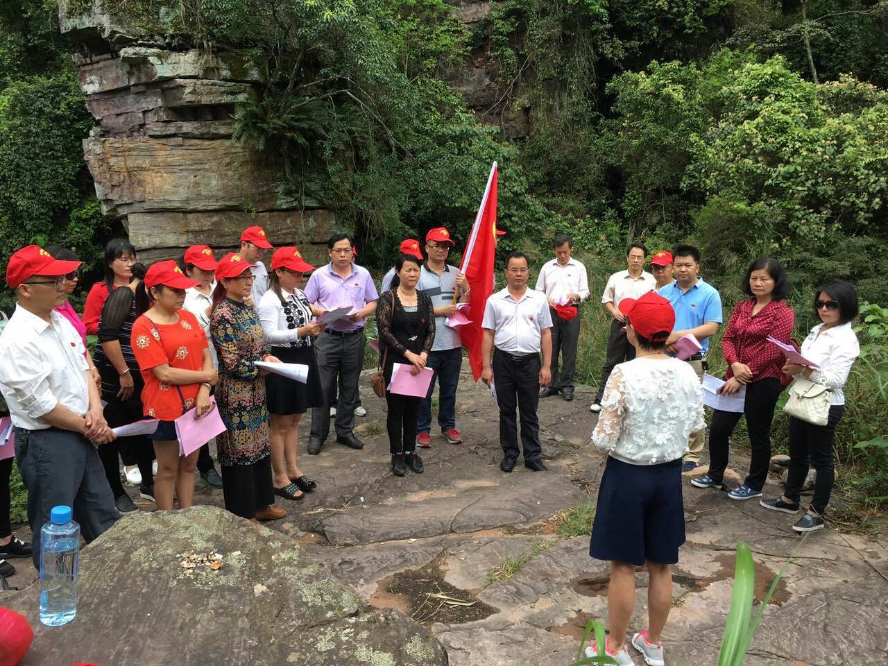 重温革命史.jpg