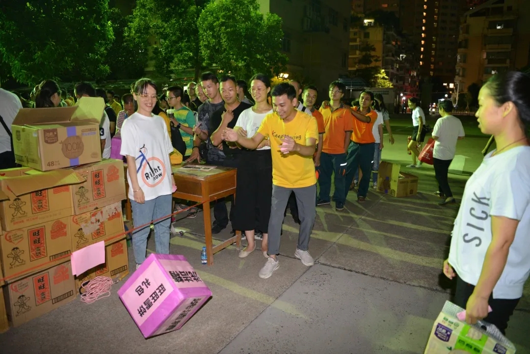 梧州邮政公司工会开展迎中秋、国庆趣味活动