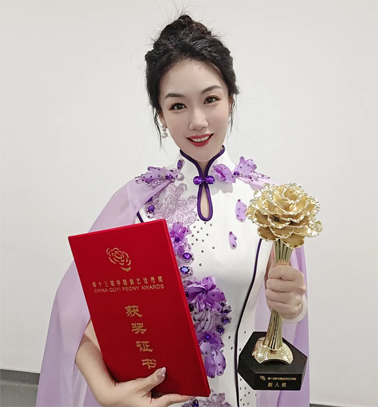 以“非遗”传唱“非遗” ！梧州粤曲演员钟杏沂摘“牡丹”