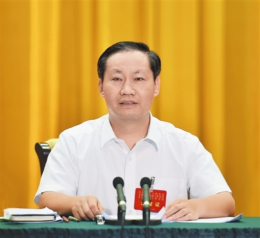 2015年彭清华主持广西党委常委会讲话
